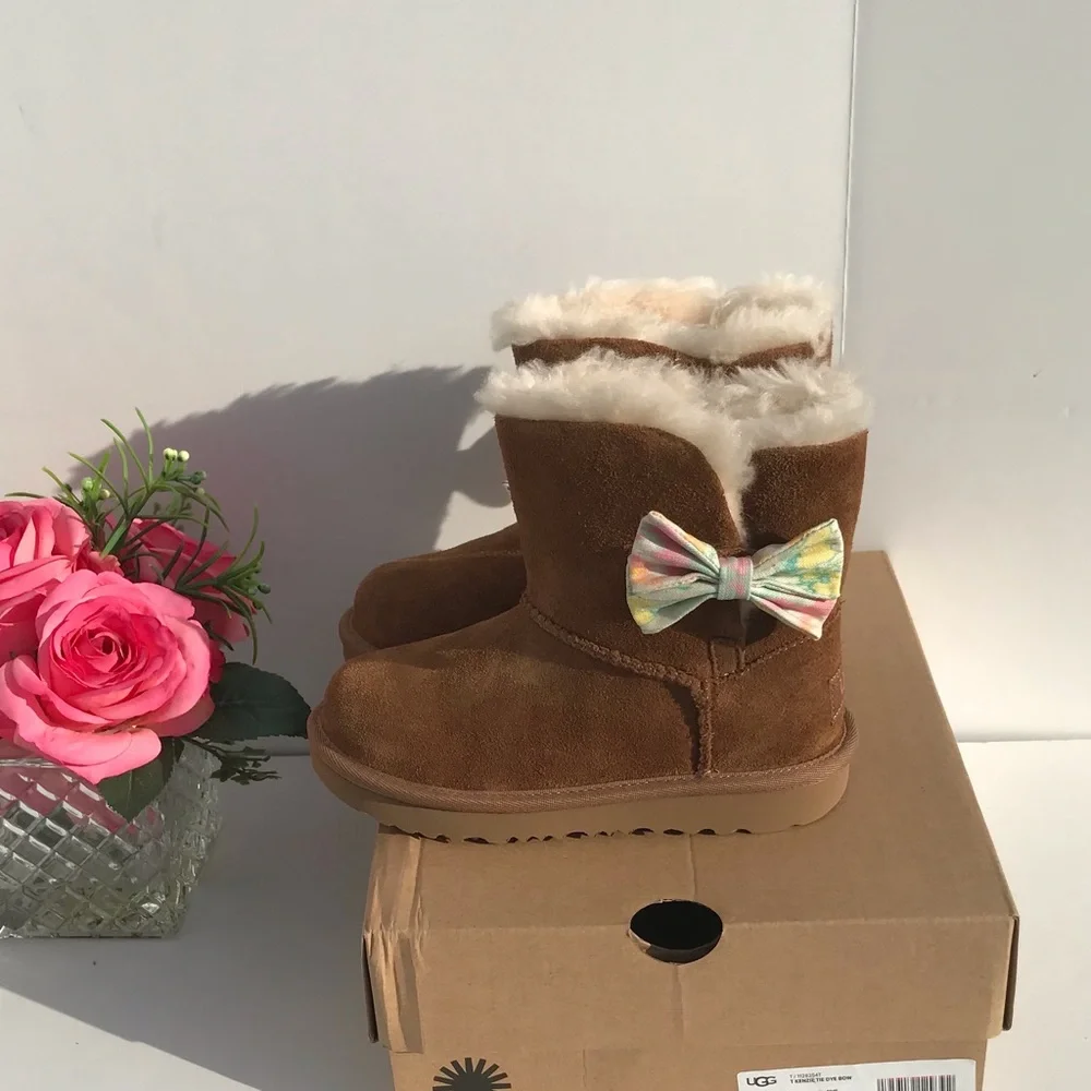 UGG Kenzie Tie Dye Bow